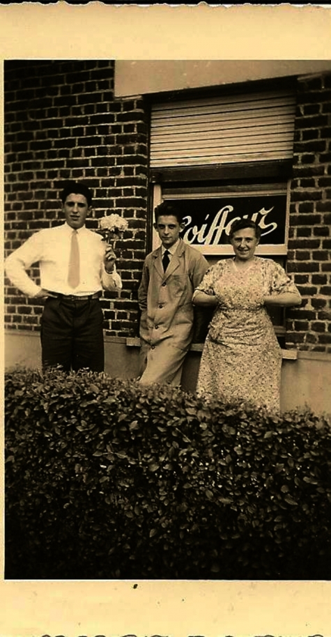De eerste haarkapper, jaren '40