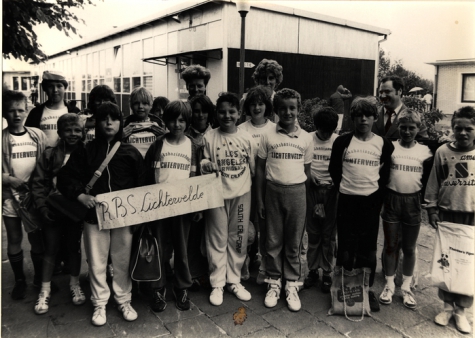 Klaar voor wandeltocht in Kortemark, 11 juni 1986