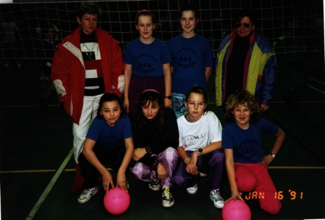 Netbal in het sportcentrum van Meulebeke, 16 januari 1991