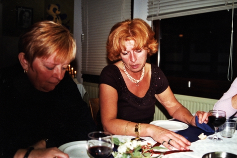 Juffrouw Yvette neemt afscheid van De Valke, Lichtervelde, december 2001