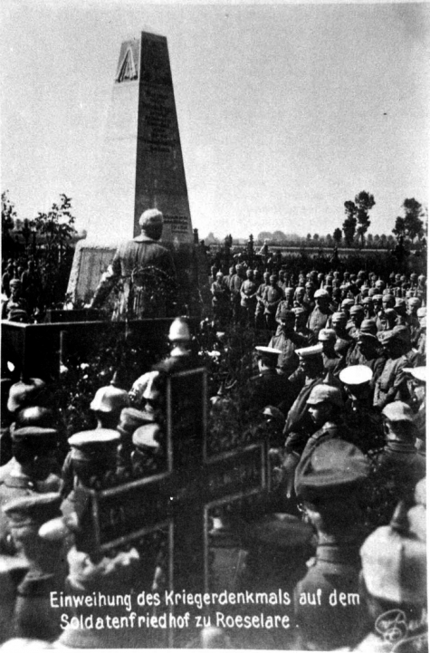 Inhuldiging monument van de gesneuvelde Duitse soldaat