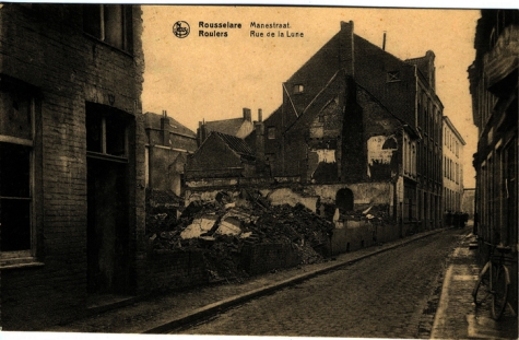Huizen in puin in de Manestraat