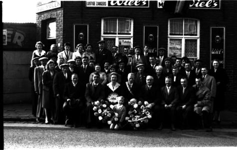 Kampioenviering café "In de molen", Izegem, 1959