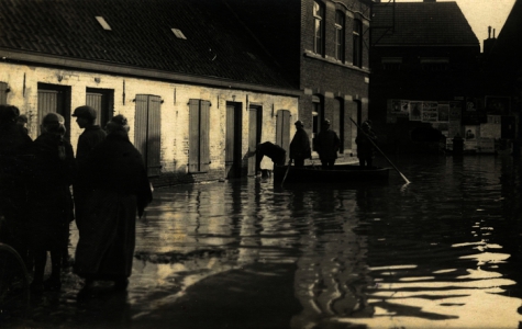 Overstroming Albrecht Rodenbachstraat, 1925