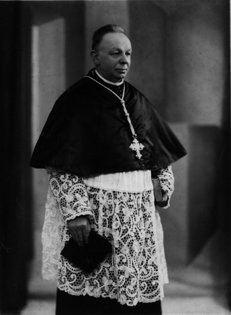 Deken Eduard De Saegher, 1937