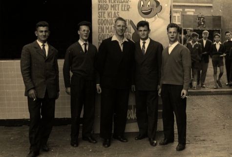 Stichter en eerste trainers turnclub Flink en Fris, 1959