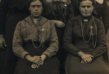 Dames uit Beveren, 1920 Dames uit Beveren, 1920