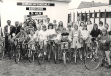 Eindejaarsfietstocht, Lichtervelde, juni 1990. Eindejaarsfietstocht, Lichtervelde, juni 1990.
