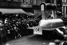 Strijkijzerwagen batjesstoet, 1953