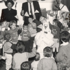 Paashaas bezoekt R.B.S., Lichtervelde, maart 1989