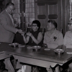 Amerikanen worden ontvangen op gemeentehuis, Moorslede juni 1973