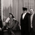 Achiel Houtekier viert 25 jaar huwelijk, Moorslede april 1976